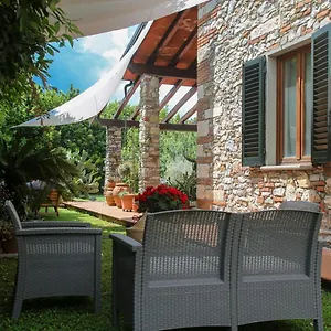 Pietra E Glicine Pieve a Nievole